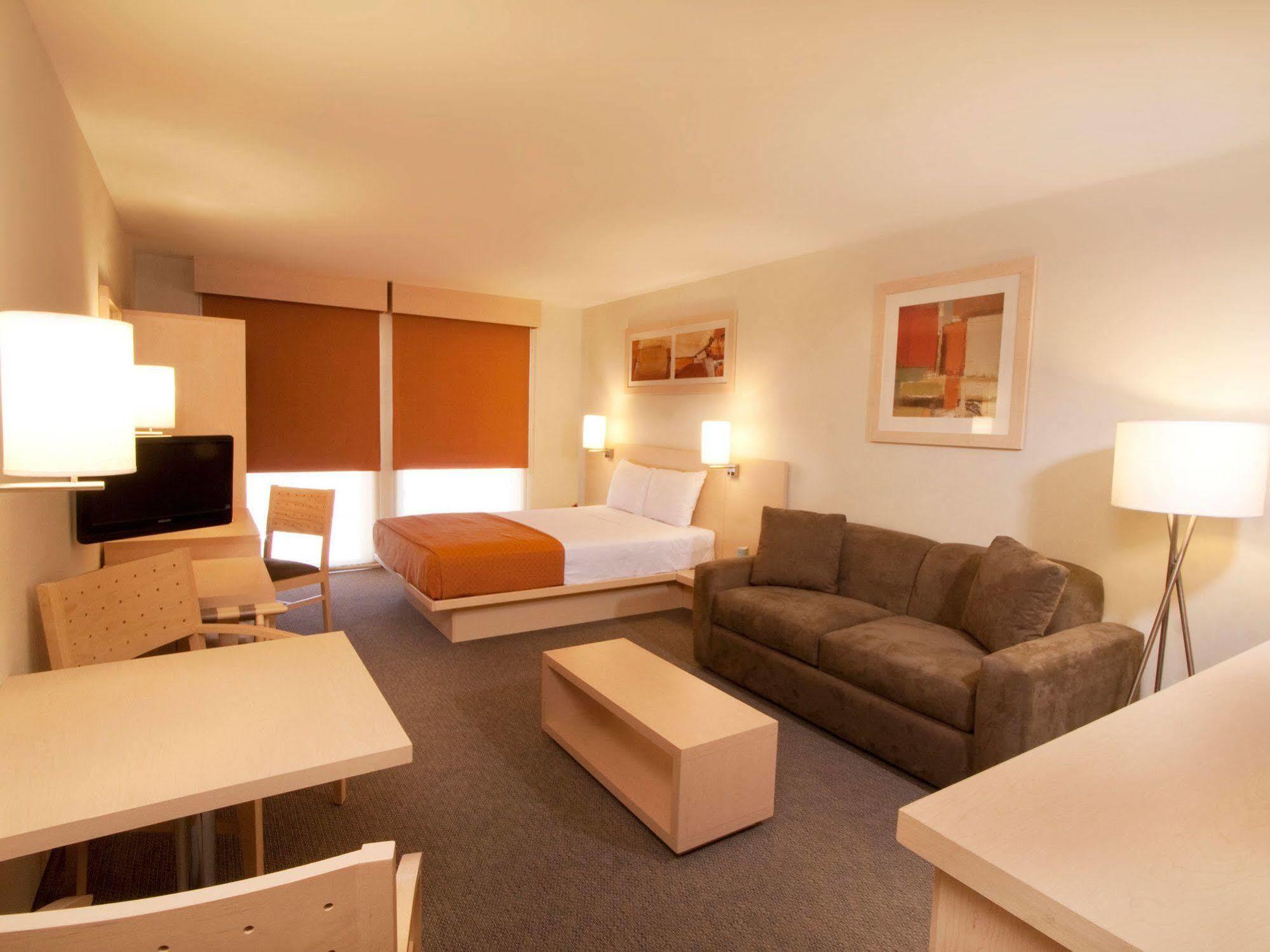 City Express By Marriott Saltillo Norte المظهر الخارجي الصورة